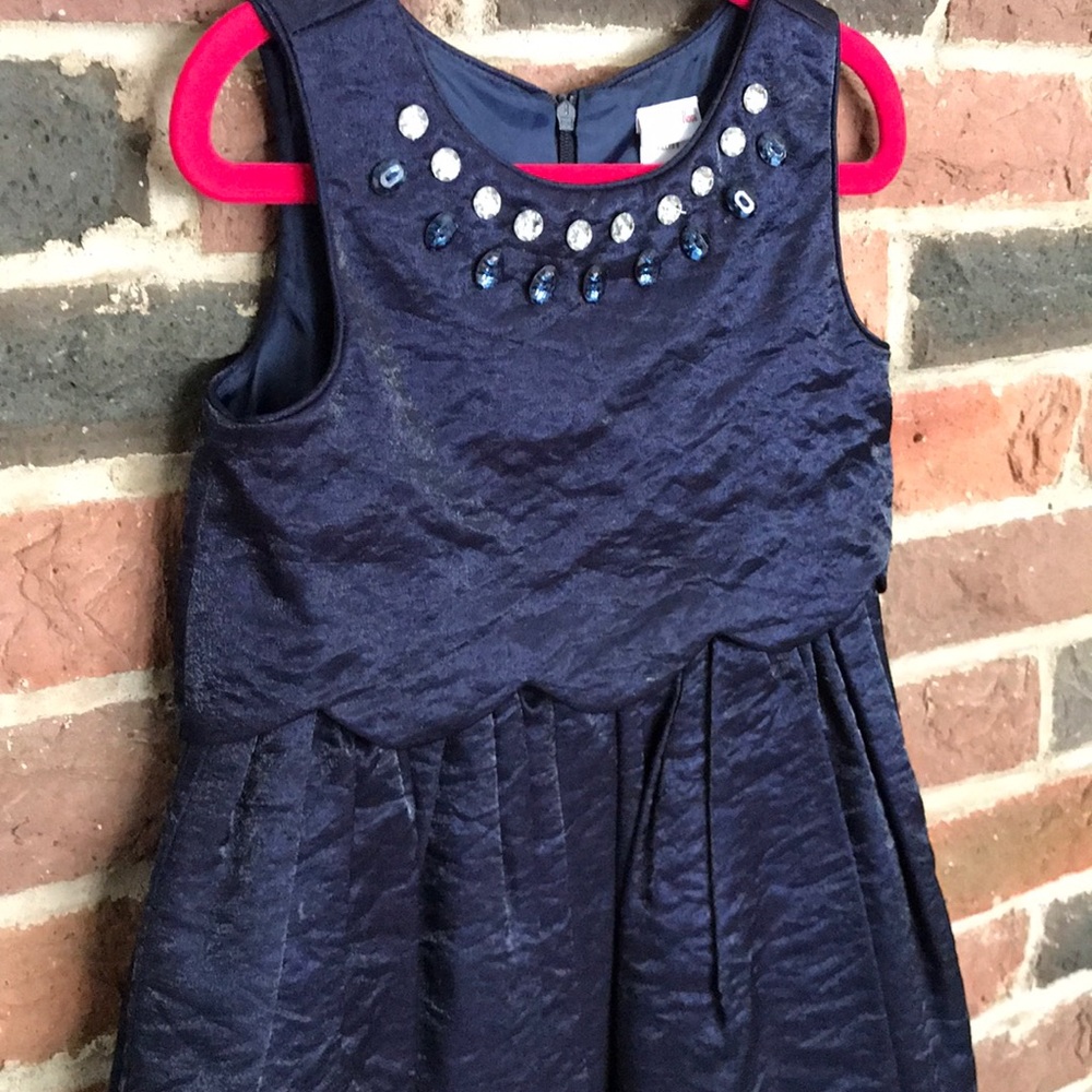 Christmas/ wedding/ recital dress size 5 like new